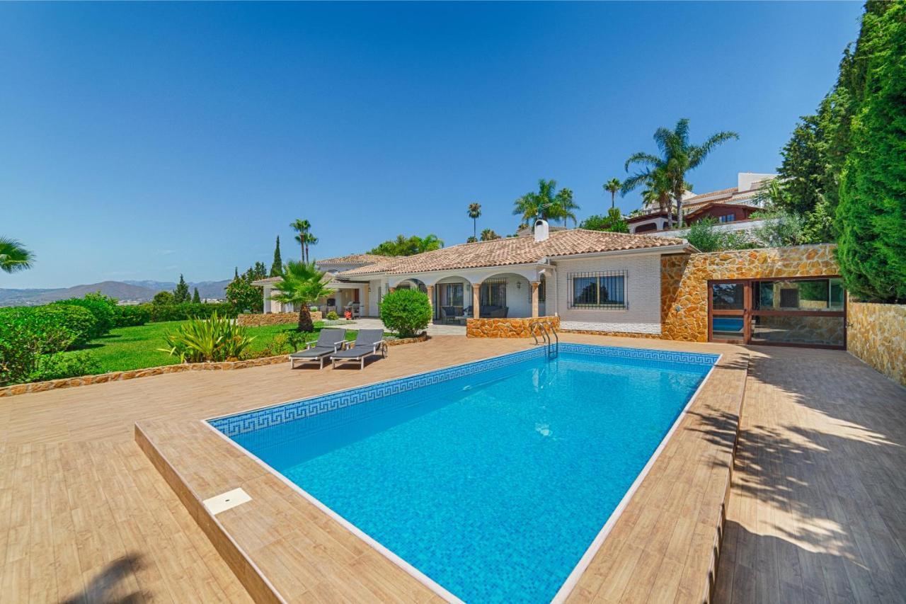 Villa Mimosa Sleeps 8 With Heated Pool Santa Fe de los Boliches Exterior photo